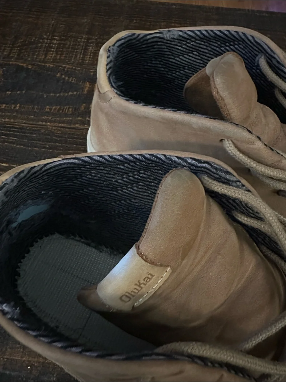 OluKai Men's Tan Chukka Casual Lace-Up Shoes